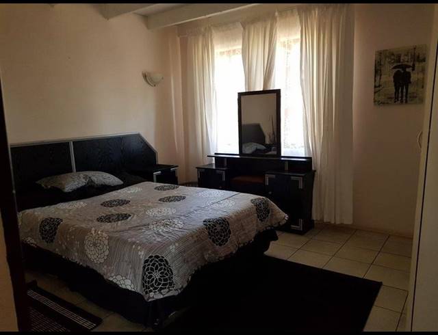 3 BEDROOM TOWNHOUSE FOR SALE IN WOODGRANGE